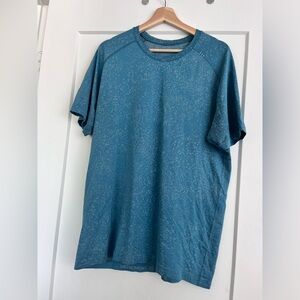 Lululemon Mens T-shirt size Large
